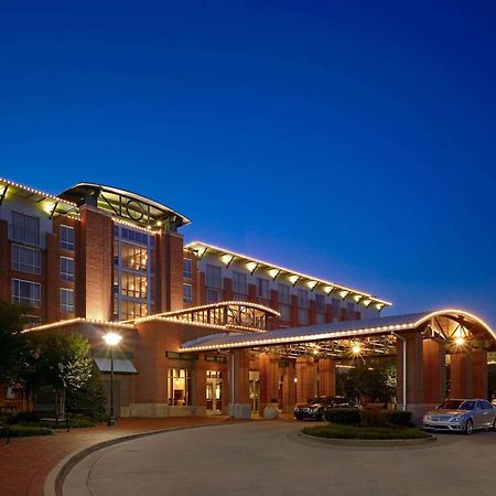 The Chattanoogan Hotel, Curio Collection By Hilton Bagian luar foto