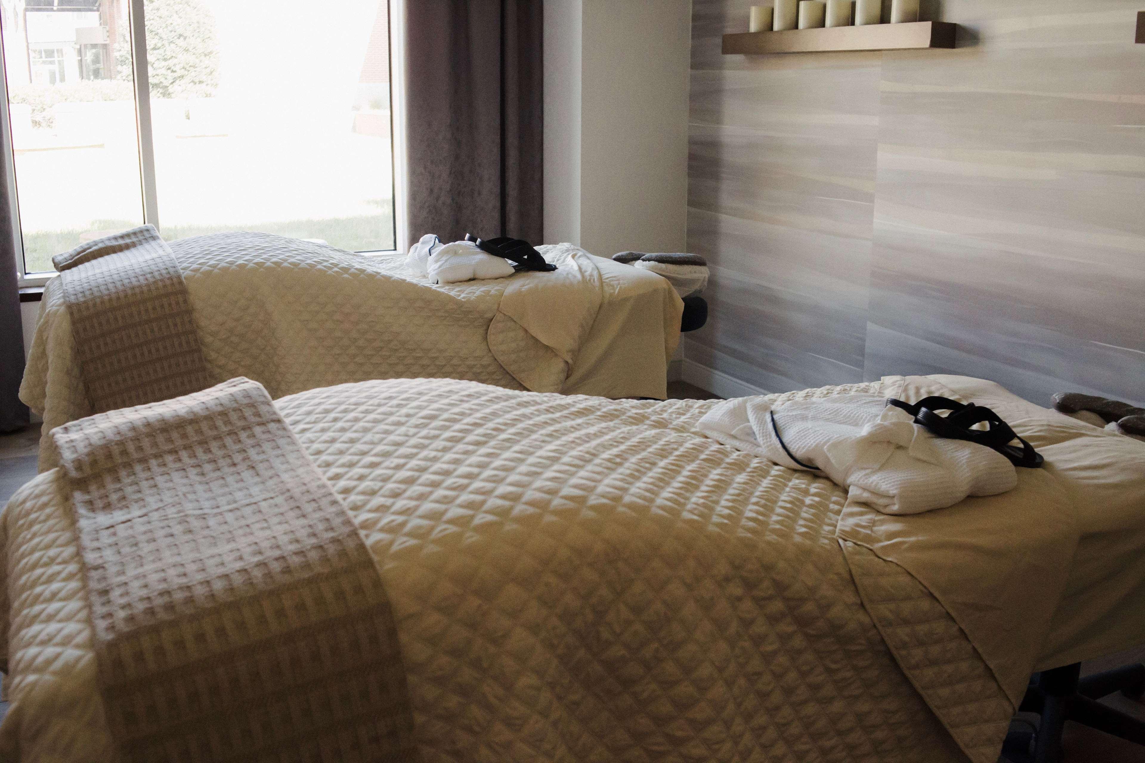 The Chattanoogan Hotel, Curio Collection By Hilton Bagian luar foto