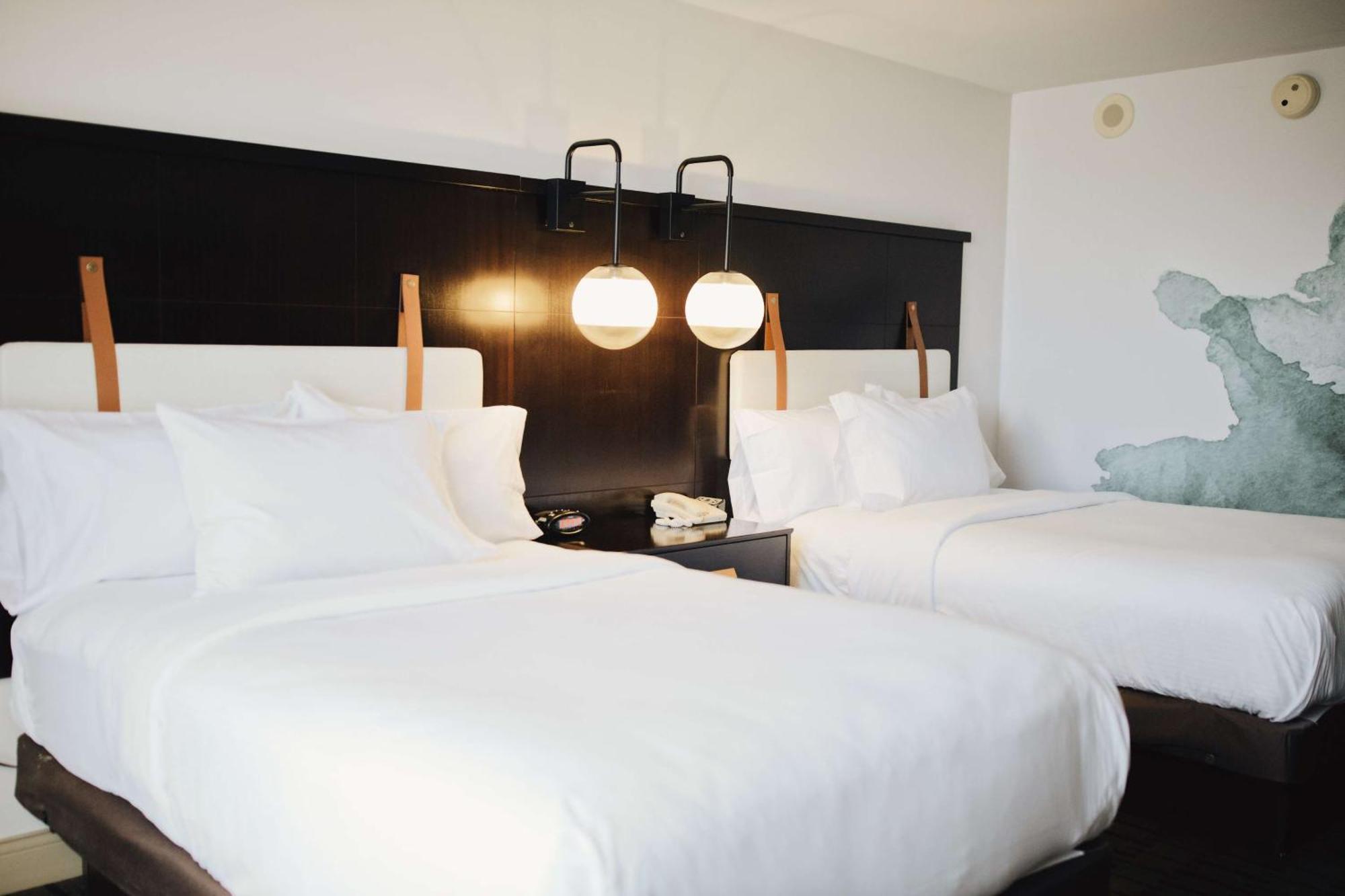 The Chattanoogan Hotel, Curio Collection By Hilton Bagian luar foto