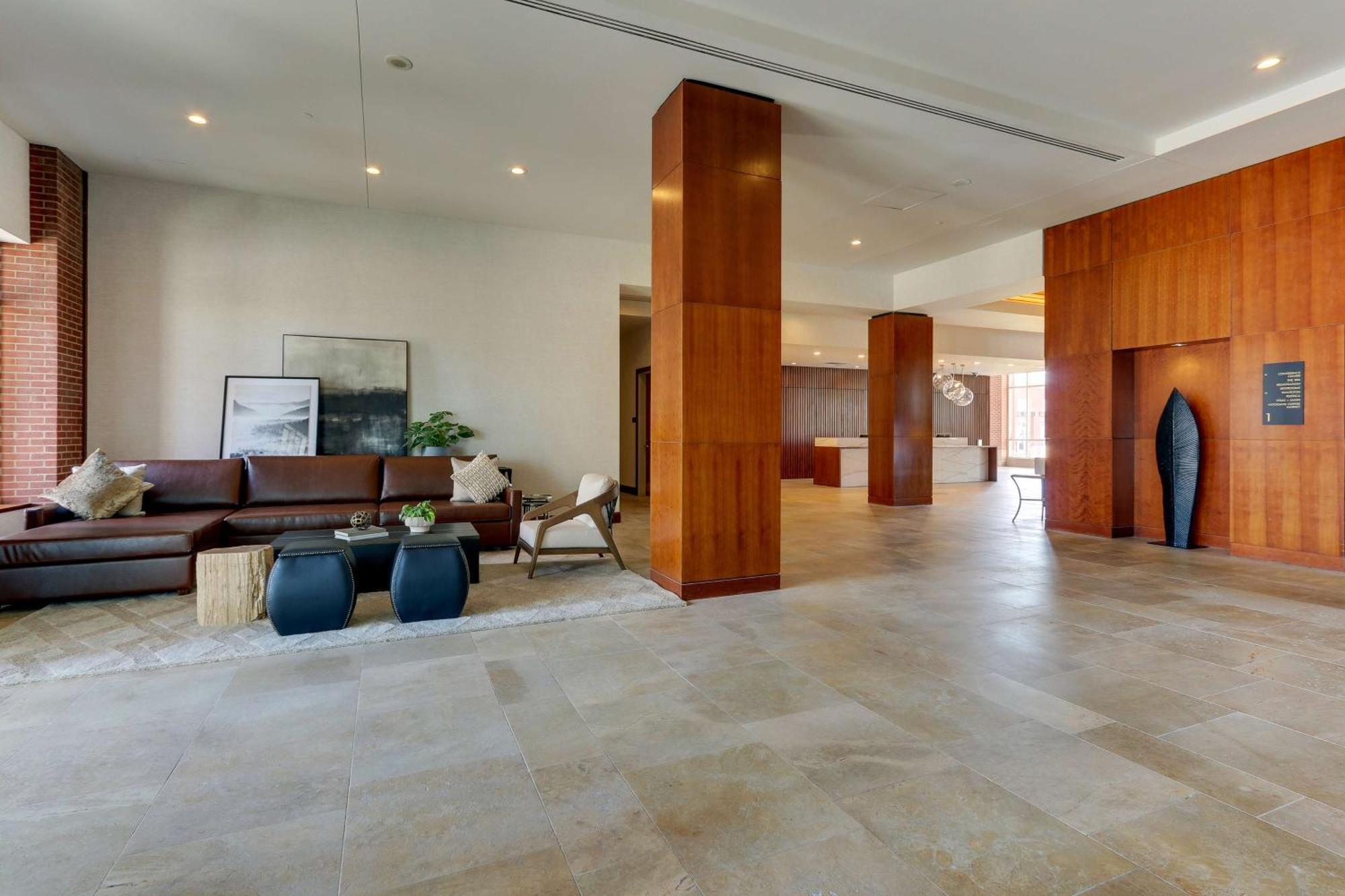 The Chattanoogan Hotel, Curio Collection By Hilton Bagian luar foto
